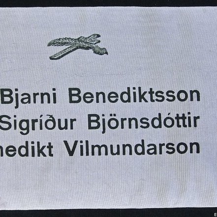 Borði 3: Dr. Bjarni Benediktsson, frú Sigríður Björnsdóttir, Benedikt Vilmundarson. Kveðja, frá Forseta Íslands.