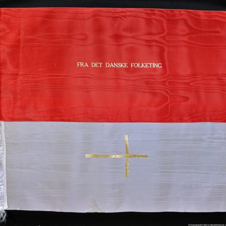 Borði 8: Fra Det Danske Folketing.