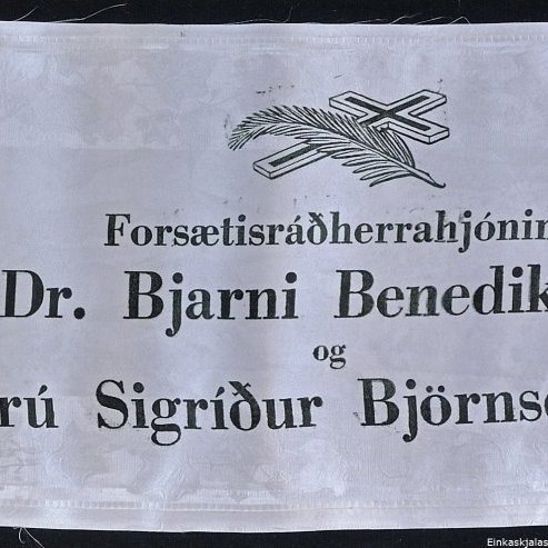 Borði 10: Forsætisráðherrahjónin, Dr. Bjarni Benediktsson, og, Frú Sigríður Björnsdóttir. Hinzta kveðja, Loftleiðir hf.