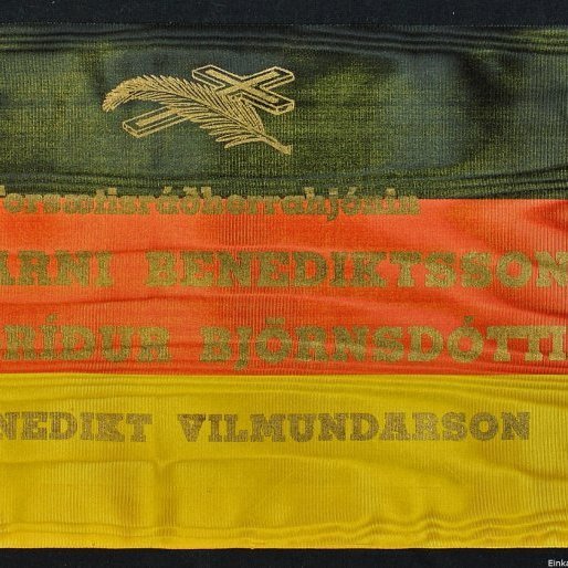 Borði 21: Forsætisráðherrahjónin, Dr. Bjarni Benediktsson, Frú Sigríður Björnsdóttir, og Benedikt Vilmundarson. Der Bundeskanzler, der Bundesrepublik Deutschland.