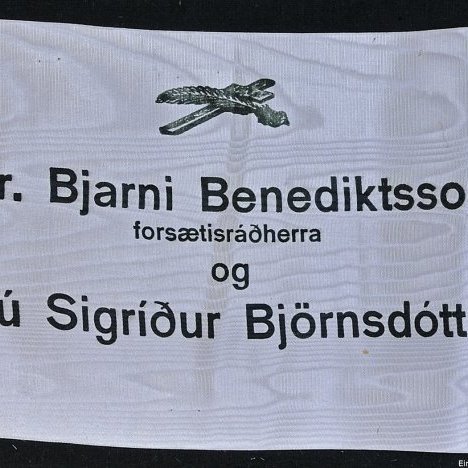 Borði 49: Dr. Bjarni Benediktsson, forsætisráðherra, og, frú Sigríður Björnsdóttir. Íslenzka Álfélagið hf.