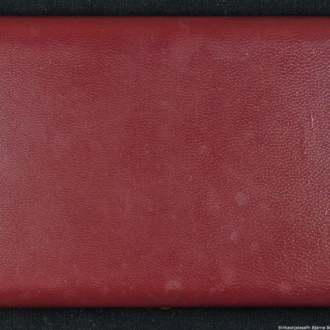 Lunik 9 askja með tveim merkjum, forsíða.