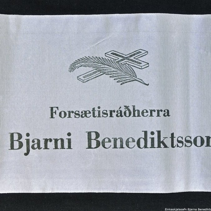 Borði 14: Áritun Forsætisráðherra Bjarni Benediktsson.