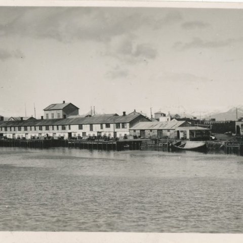 Verbúðin Mikligarður. Höfn í Hornafirði. Borgarskjalasafn Reykjavíkur. 