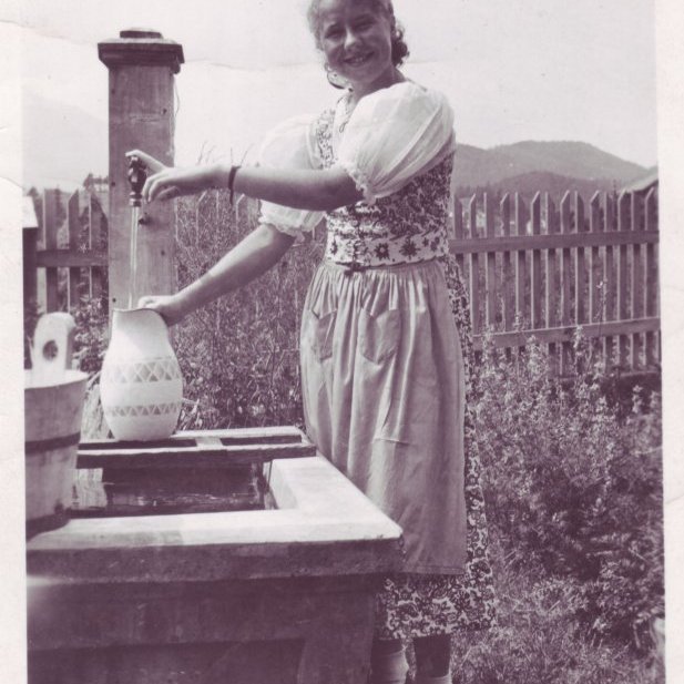 Um 1937. Marta Thors í Austurríki.