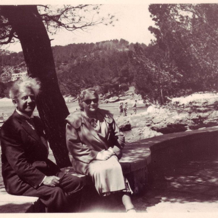 Um 1951. Ólafur Thors og Ingibjörg á Spáni.