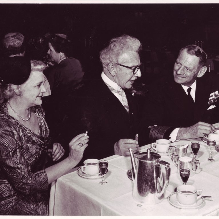 Ingibjörg og Ólafur Thors ásamt Friðriki Danakonungi 1956.