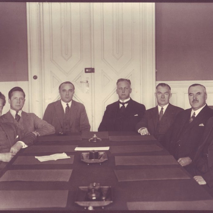 Ólafur Thors ásamt nefndarmönnum í íslensk-norsku Kjötsölunefndinni.