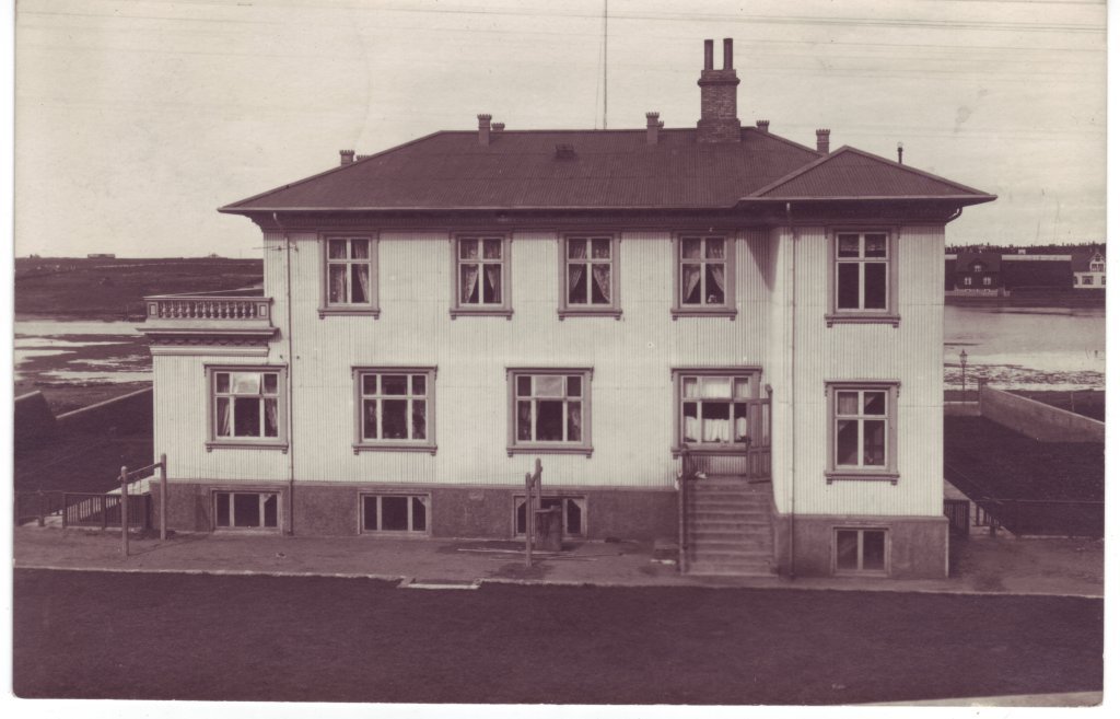 tjen.fri-06.jpg