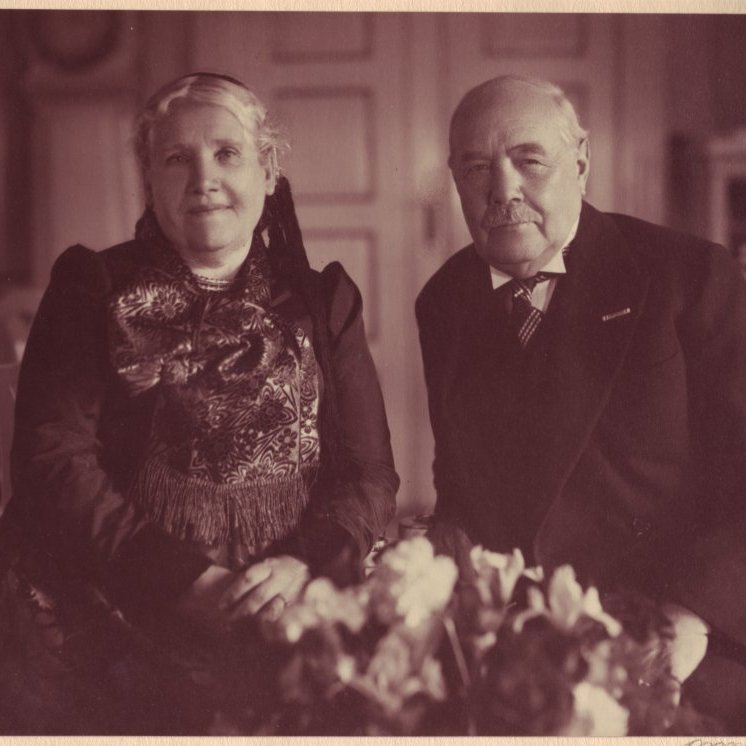 Margrét Þorbjörg og Thor Jensen á áttræðisaldri.  Ljósmyndasafn Reykjavíkur.