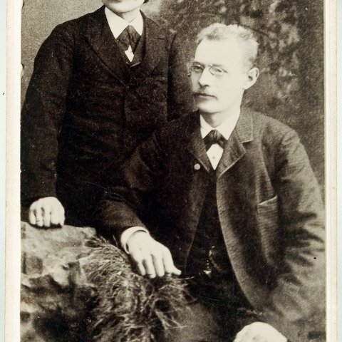 Um 1890. Thor Jensen og sr. Einar Friðgeirsson á Borg.