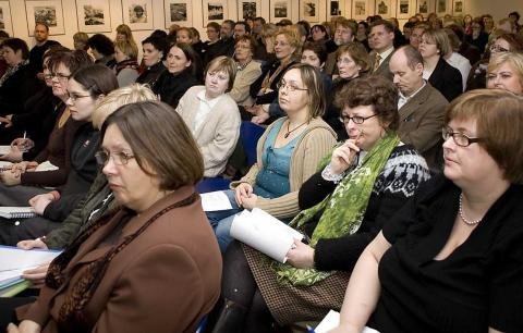 Horft til framtíðar - varðveisla og aðgengi upplýsinga