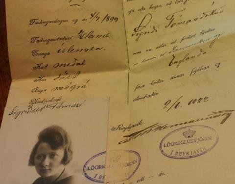 Skjöl merkiskonu afhent til varðveislu á Borgarskjalsafn