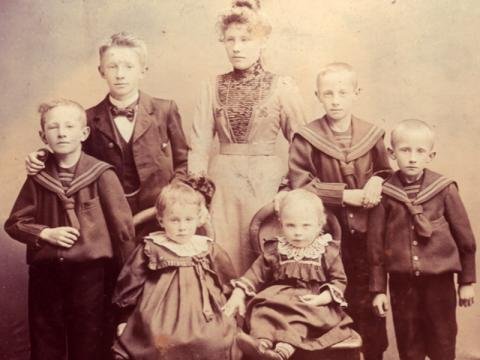 Vefur um líf og störf Ólafs Thors